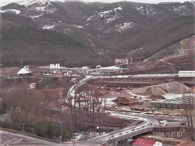 Archäologische Enthüllungen: Ein mittelalterliches Höhlendorf in Las Gobas, Nordspanien